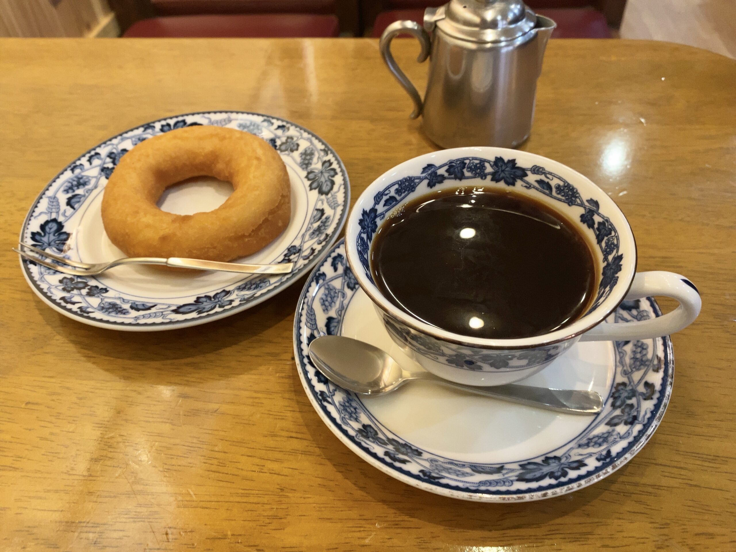 Osaka Cafe】Founded in 1918, Hiraoka Coffee, the oldest